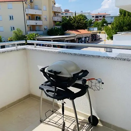 Apartment Alexandra Premantura Exterior photo